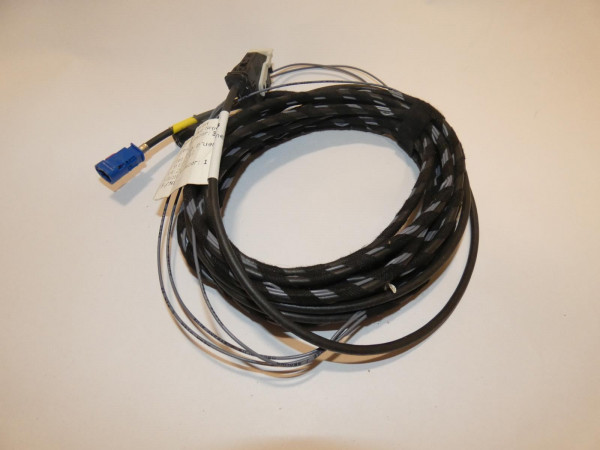 Kufatec Kabelsatz für VW, Seat Rückfahrkamera - Version Low